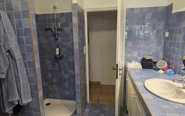 Maison à vendre    6 pièces • 208 m2 Aubagne