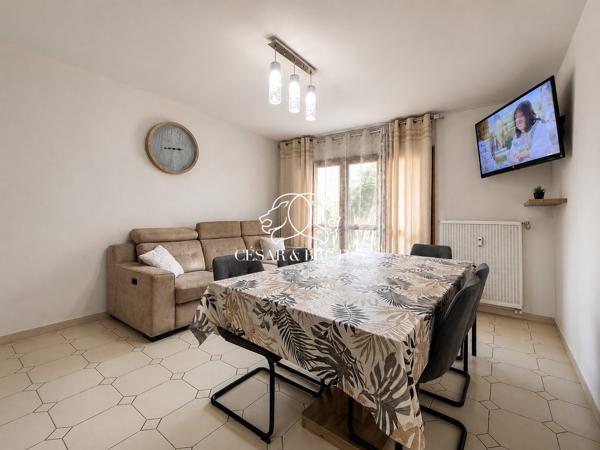 PONT EVEQUE CENTRE – T3/4 – 78m² – BALCON- CAVE – PLACE PRIVATIVE