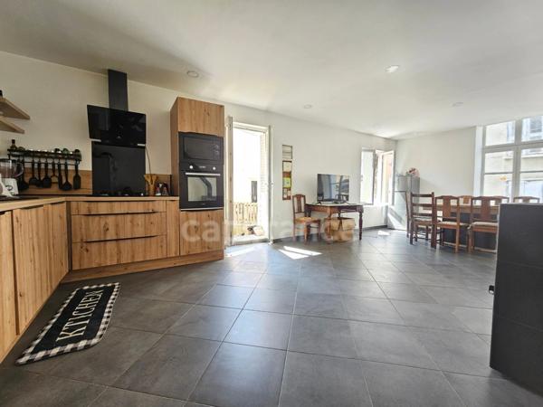 Maison à vendre 5 pièces 109 m² 4 chambres PANISSIERES (42)