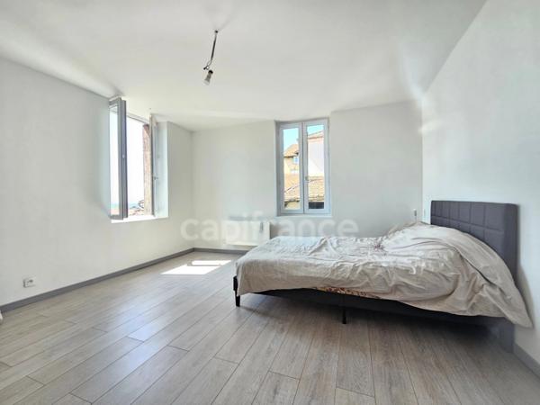 Maison à vendre 5 pièces 109 m² 4 chambres PANISSIERES (42)