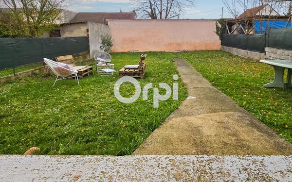 Maison à vendre    6 pièces •  Fosses