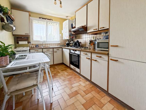 Maison Jouy Le Moutier 4 chambres secteur recherché