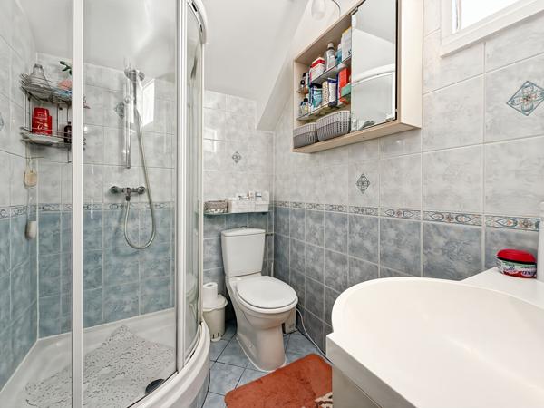 Maison Jouy Le Moutier 4 chambres secteur recherché