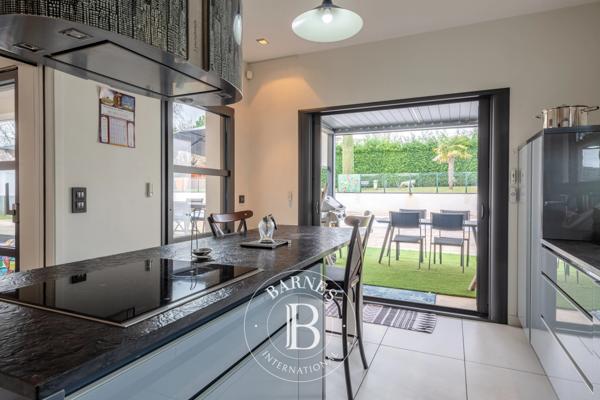 Saint-Cyr-au-Mont-d'Or, Propriété 3 Chambres -  245 m² à vendre
