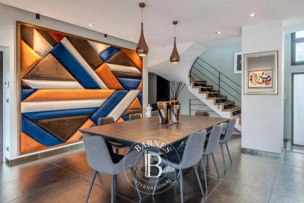 Saint-Cyr-au-Mont-d'Or, Propriété 3 Chambres -  245 m² à vendre