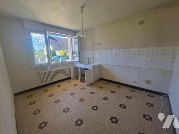 A VENDRE ,à QUIMPER dans le  quartier d'Ergué-Armel , maison de 1972 d'une surface habitable de...