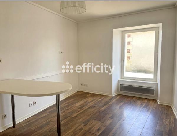 Appartement
         2 pièces
        - 26 m² 124 000 € *