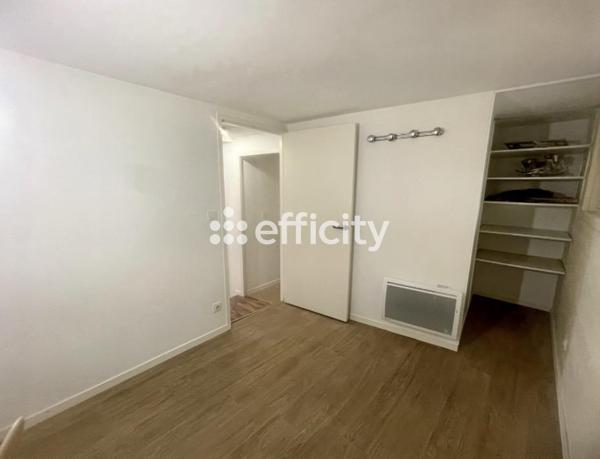 Appartement
         2 pièces
        - 26 m² 124 000 € *