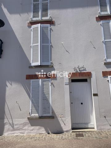 Appartement
         2 pièces
        - 26 m² 124 000 € *