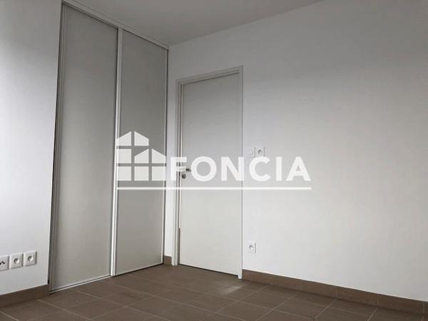 Location Appartement 2 pièces 37.4 m² - 70 BOULEVARD BAUCHIERE Toulon 83000