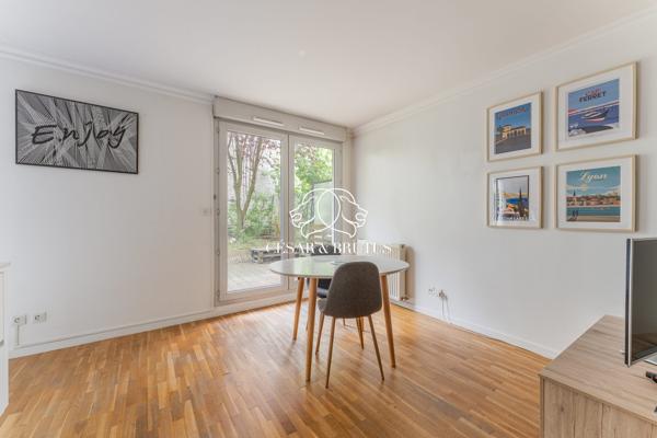 Sublime rez de jardin avec deux chambres