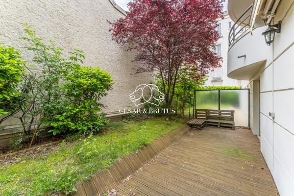 Sublime rez de jardin avec deux chambres