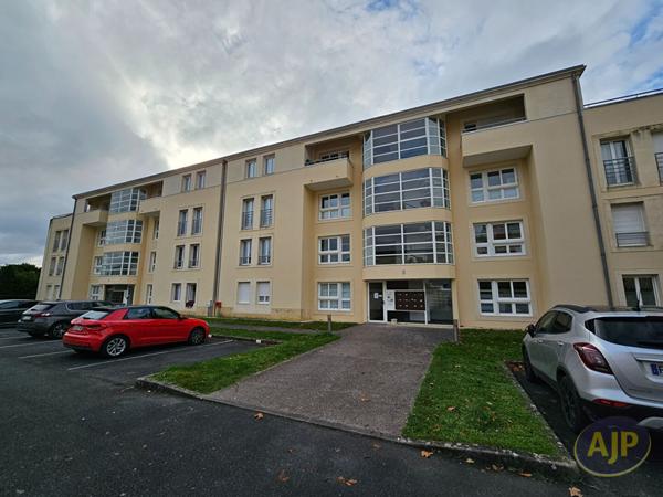 Vente appartement Saintes : 191 800 € - AJP Immobilier Saintes