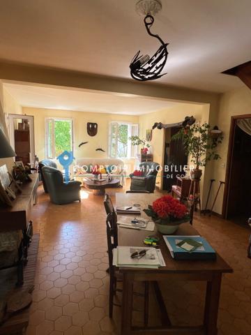 Maison
                                                                                                                                                                                                                                                                                                                        4 pièce(s)                                                                                                                                                                                                          3 chambre(s)                                                                                                                                                                                                          160  m²