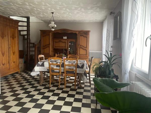 Maison à vendre à Mayenne en Mayenne (53100), ref : 046/839