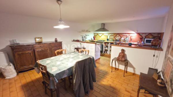 Maison de ville à Montoir De Bretagne centre d'environ 134m² avec jardin