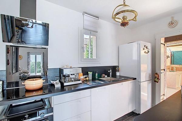 À VENDRE EN VIAGER OCCUPÉ - MAISON INDIVIDUELLE DE PLAIN-PIED à LORGUES