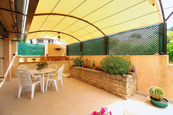 À VENDRE EN VIAGER OCCUPÉ - MAISON INDIVIDUELLE DE PLAIN-PIED à LORGUES