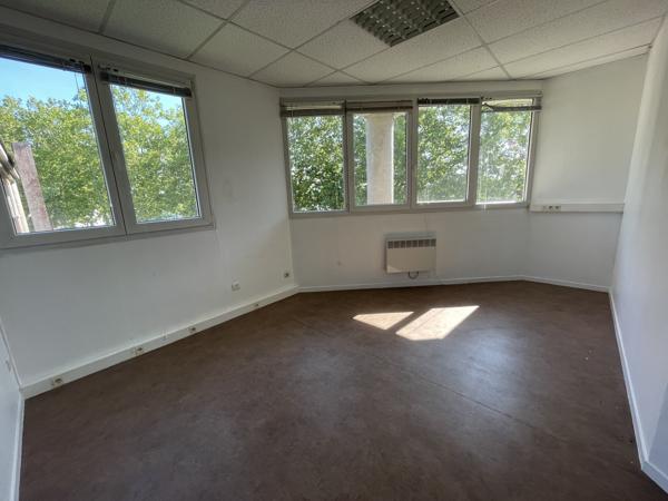 Bureaux proches aéroport Beauvais