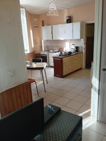 Immeuble
                                                                                                                                                
                                                                                                                                                
                                                                                                                                                
                                                    
                                                                                                                                                                                                                                                                                                                        308  m²                                                                                                                                                                                                         3 etage(s)