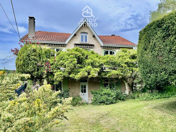 Maison
                                                                                                                                                                                                                                                                                                                        7 pièce(s)                                                                                                                                                                                                          5 chambre(s)                                                                                                                                                                                                          175  m²