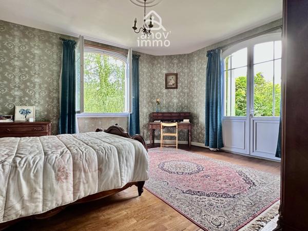Maison
                                                                                                                                                                                                                                                                                                                        7 pièce(s)                                                                                                                                                                                                          5 chambre(s)                                                                                                                                                                                                          175  m²
