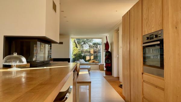 Propriete
                                                                                                                                                                                                                                                                                                                        5 pièce(s)                                                                                                                                                                                                          4 chambre(s)                                                                                                                                                                                                          175  m²