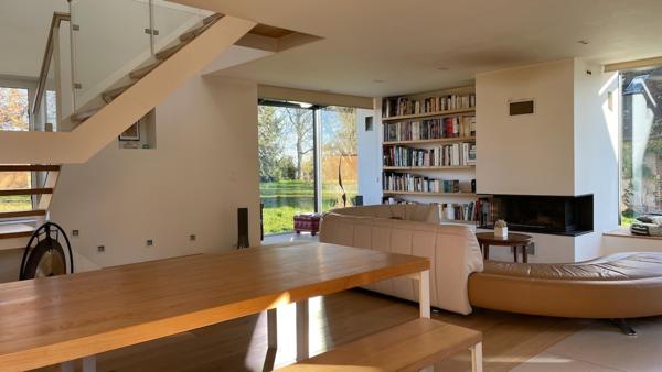 Propriete
                                                                                                                                                                                                                                                                                                                        5 pièce(s)                                                                                                                                                                                                          4 chambre(s)                                                                                                                                                                                                          175  m²