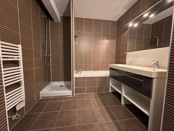 Appartement 3 pièce(s) 2 chambre(s) 67 m²