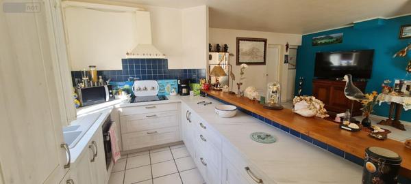 Maison rurale à vendre à Meursac en Charente-Maritime (17120), ref : 02063