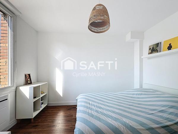 Appartement rénové avec goût, 2 chambres et garage