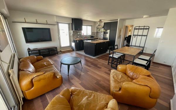 Appartement à louer    3 pièces • 66,66 m2 Paris 19