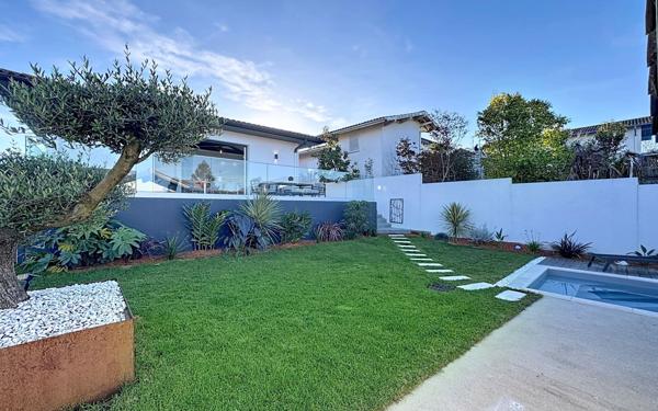 Maison à vendre    4 pièces • 93 m2 Bayonne