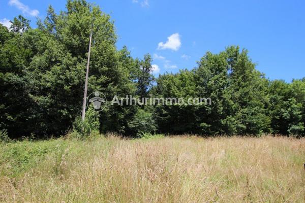 Vente Terrain 1080 m2 à Saint-Astier
