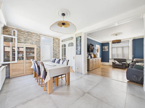 Maison 6 pièces - 160 m²