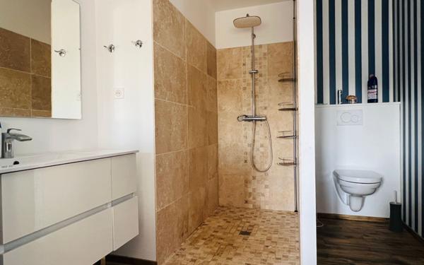 Maison à vendre    4 pièces •  La Flotte