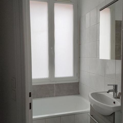 Deux pièces de charme à deux pas du bassin de la Villette