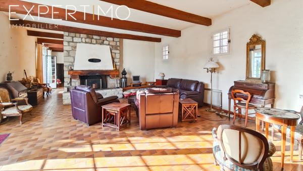 Vabres (30460) Maison de 307 m² habitables - 10 pièces - piscine - terrain de 10 000 m²