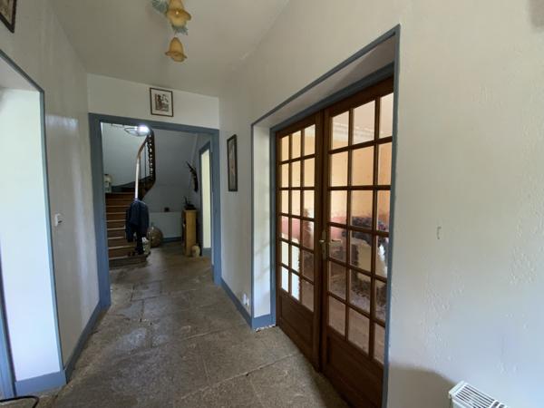 Maison 9 pièces - 235 m² Exclusivité efficity