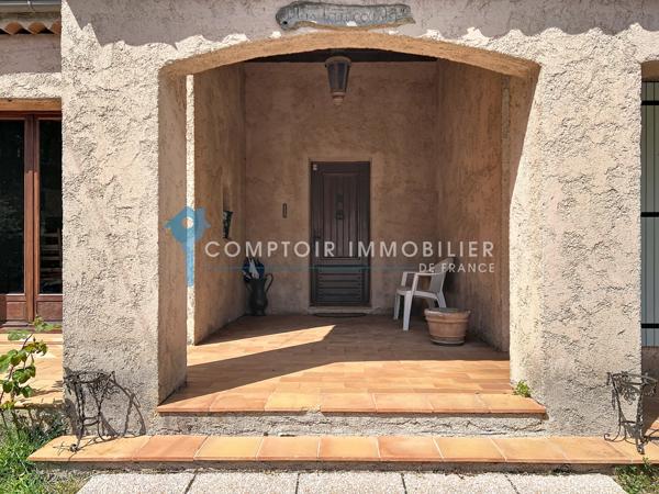 Maison
                                                                                                                                                                                                                                                                                                                        6 pièce(s)                                                                                                                                                                                                          5 chambre(s)                                                                                                                                                                                                          180  m²