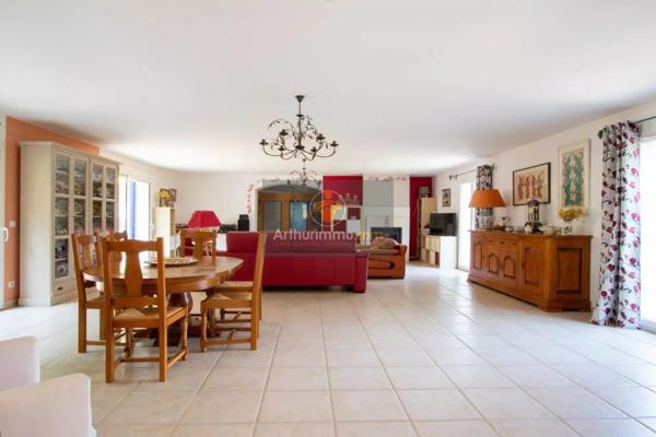 Vente Villa 8 pièces 224 m2 à Apt