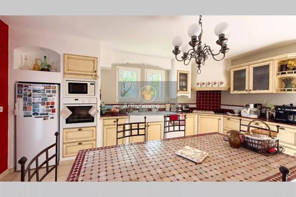 Vente Villa 8 pièces 224 m2 à Apt