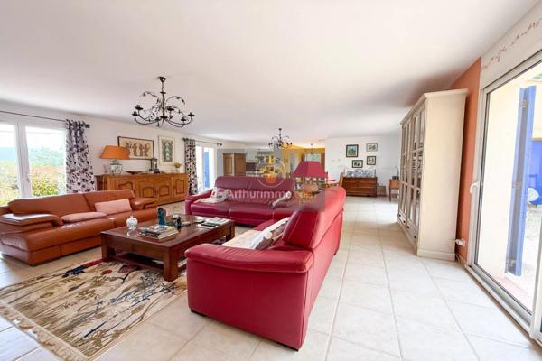 Vente Villa 8 pièces 224 m2 à Apt