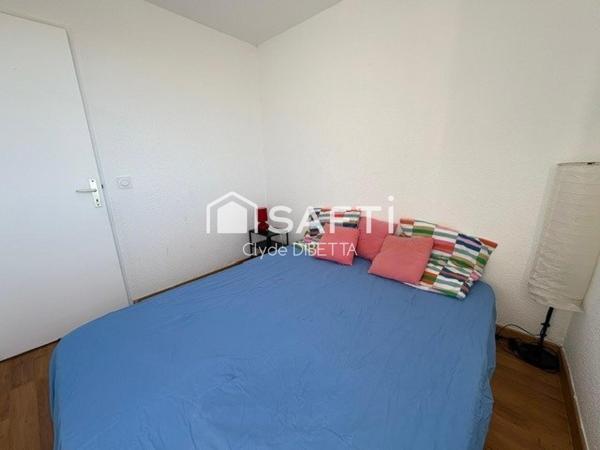 Proche du Seaquarium et des plages du Grau-du-Roi, découvrez cet appartement idéalement situé.