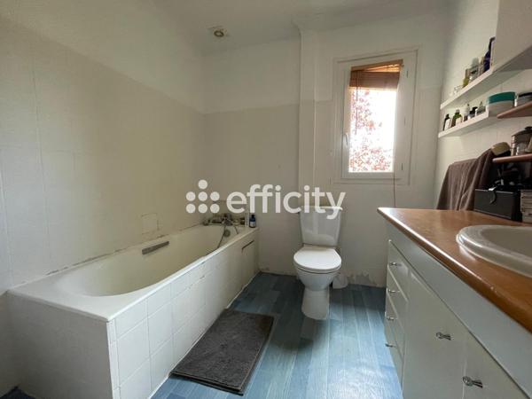 Maison
         8 pièces
        - 145 m² 416 000 € *