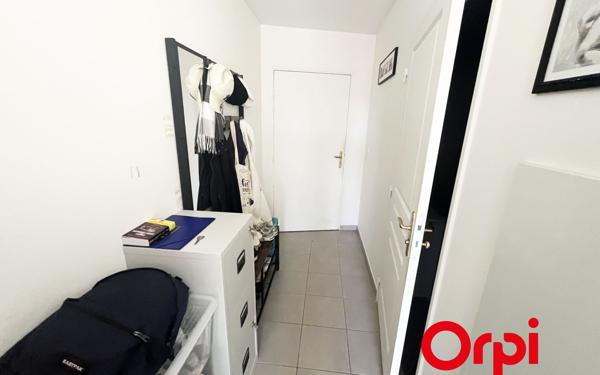 Appartement à vendre    1 pièce • 25,43 m2 Irigny