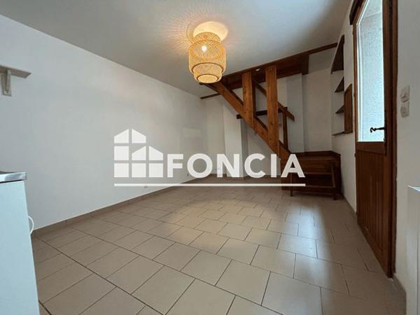 Location Appartement 2 pièces 29.68 m² - 14 RUE JEAN JACQUES ROUSSEAU - 6 RUE DES CAVES VASLINS Chinon 37500