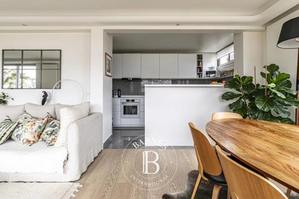 Paris 15ème, Appartement 3 Chambres -  122 m² à vendre