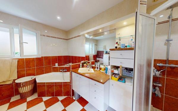 Maison à vendre    4 pièces • 177,17 m2 Sainte-Euphémie