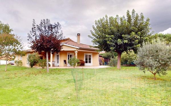 Maison à vendre    4 pièces • 177,17 m2 Sainte-Euphémie